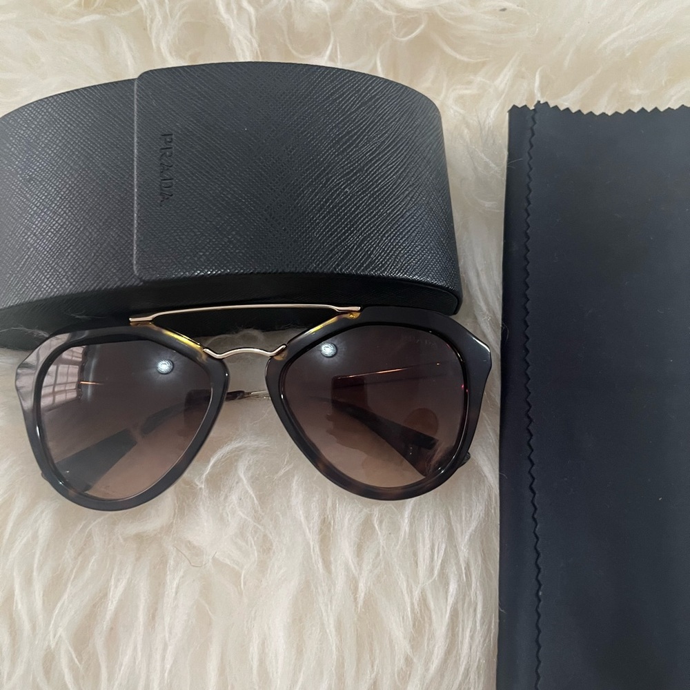 Prada sunglasses - SPR 12 Q